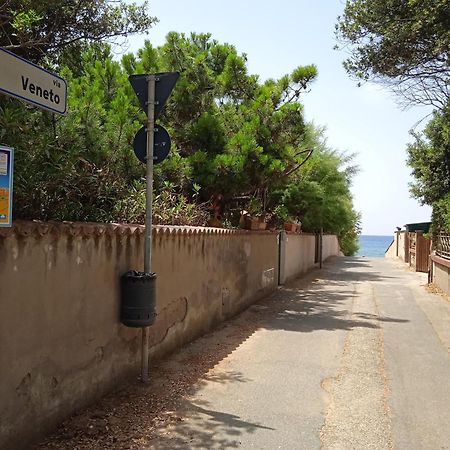 Villa La Cavaliera San Vincenzo Luaran gambar