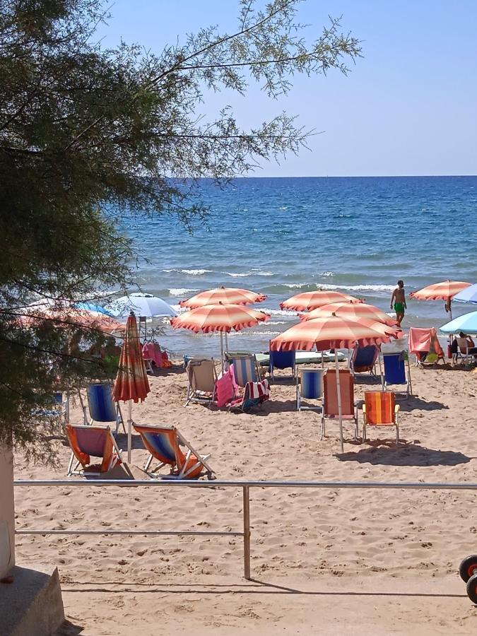 Villa La Cavaliera San Vincenzo Luaran gambar