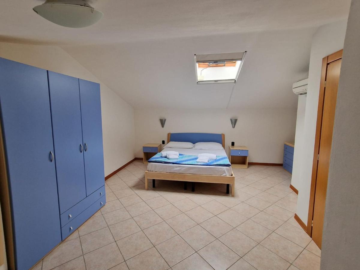Villa La Cavaliera San Vincenzo Luaran gambar