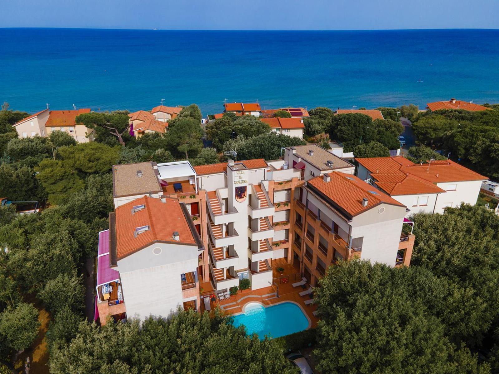 Villa La Cavaliera San Vincenzo Luaran gambar