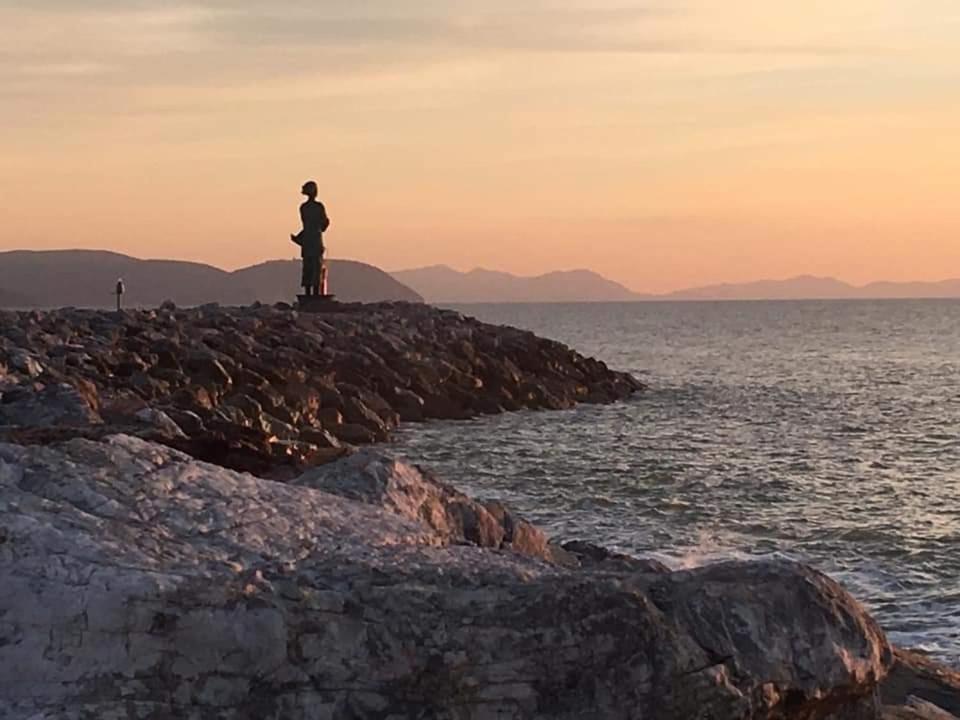 Villa La Cavaliera San Vincenzo Luaran gambar